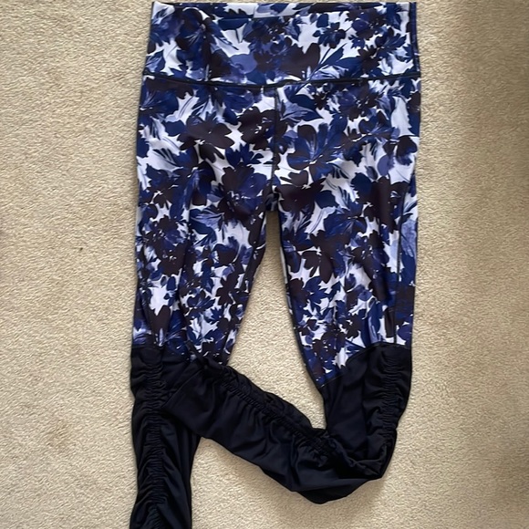 FABLETICS LEGGINGS - Picture 1 of 3